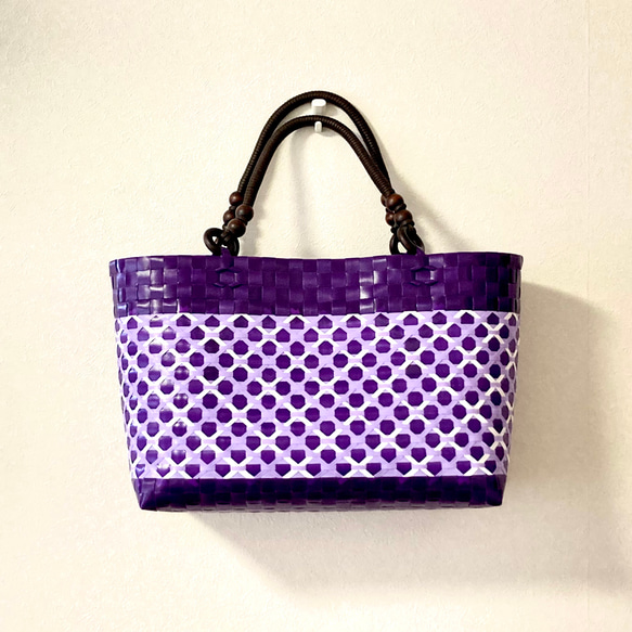 ☆オーダー作品例です☆街歩きプラかごバッグ・花飾り【紫系】LL  