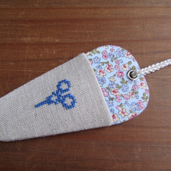 カルトナージュのシザーケース　ハサミ刺繍　小花 5枚目の画像