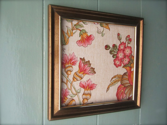 『送料無料』ヴィンテージ花柄 壁掛け額装パネル 正方形 c 3枚目の画像