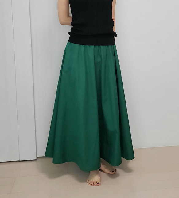 流行のグリーン＊ロングフレアースカート 1枚目の画像