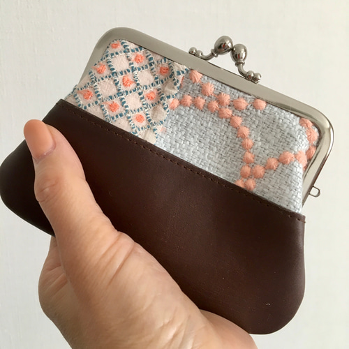 ミナペルホネン＊tambourine×nomade コンパクトサイズのがま口財布