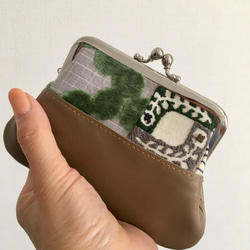 ミナペルホネン＊lolo×mosspearlコンパクトサイズのがま口財布 シックで可愛い革財布 1枚目の画像