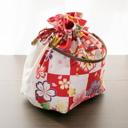 ネコぱんお出かけ3way巾着バッグ 和風 桜柄 赤市松模様 5枚目の画像