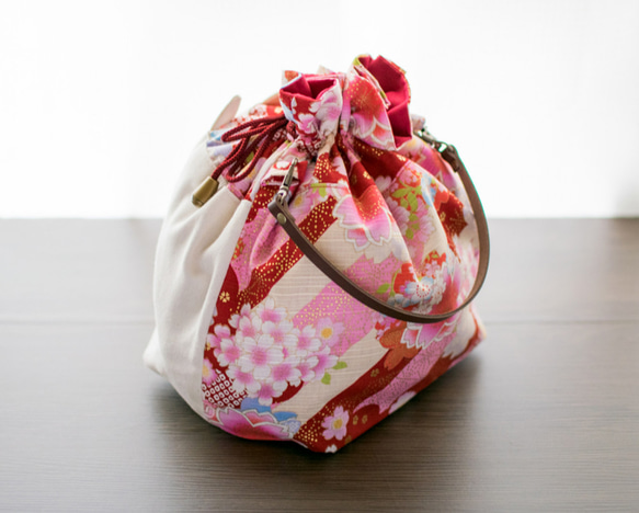 ネコぱんお出かけ3way巾着バッグ 和風 豪華な桜模様 5枚目の画像