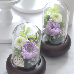 【仏花】再々販・輪菊の美しいガラスドーム付き　プリザーブドフラワー仏花、お供え花 1枚目の画像