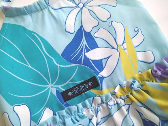夏！犬の洋服【送料無料】アロハ生地使用のムームー　小型犬中型犬用 ブルー 4枚目の画像