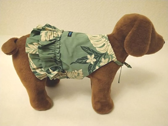 夏！犬の洋服【送料無料】アロハ生地使用のムームー　小型犬中型犬用 ブルー 9枚目の画像