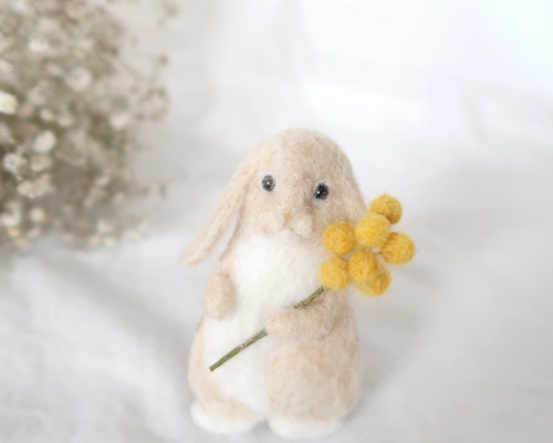 再販不可。うさぎ♡だいぶ早いクリスマス♡レジンヘアゴムブローチ