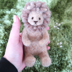 羊毛フェルトのライオンの置物　オプションあり 4枚目の画像