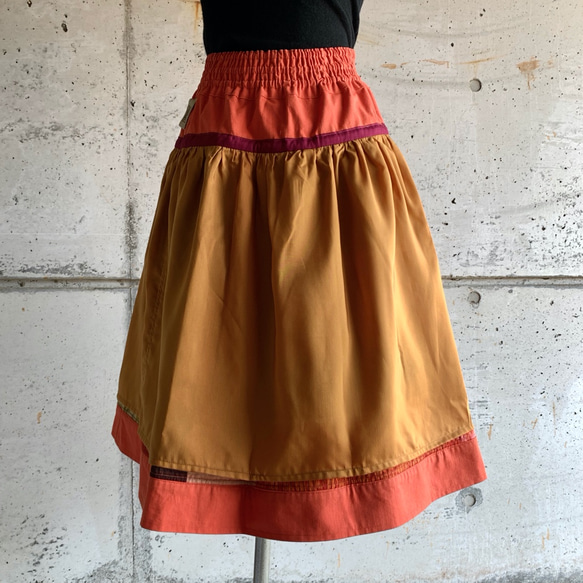 S-M size　花柄とオレンジ色の布団皮スカート 5枚目の画像
