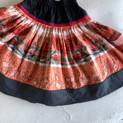 XS-S size　赤い花とサーモンピンクの蔓の布団皮スカート 10枚目の画像