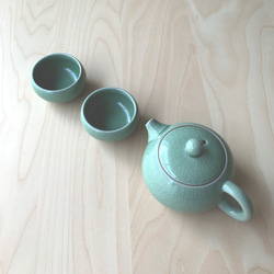台湾製　緑色の陶器の茶壺と茶杯 5枚目の画像