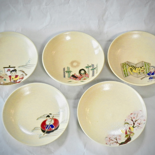 日本の昔話シリーズ 桃太郎 銘々皿 小皿 巌窯 通販 9913350｜Creema