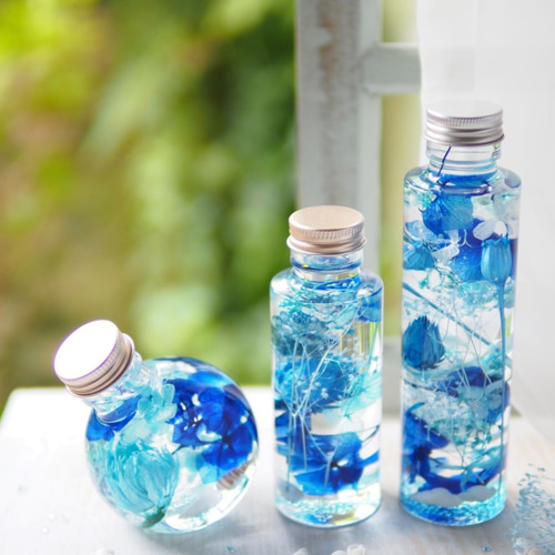 インテリアにもさわやかな 海、空、星をイメージした青いハーバリウム  