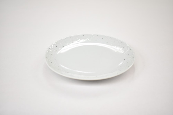 白いっちん　15㎝皿 1枚目の画像
