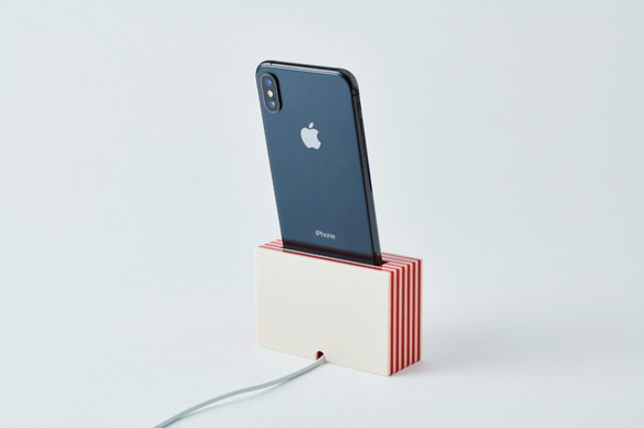 スマホスタンドスピーカーBOX　　iPhone・その他スマートフォン向け 2枚目の画像