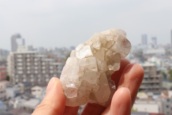 ヒマラヤ大玉水晶クローライト、レインボー入り 【公式通販】