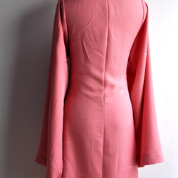 サンプルセール　ピンク　プランジネック　着物袖膝丈ドレス 6枚目の画像