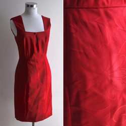 １点もの　赤い着物羽織リメイク　アイラインワンピース　 2枚目の画像