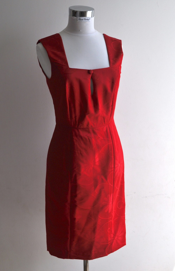 １点もの　赤い着物羽織リメイク　アイラインワンピース　 7枚目の画像
