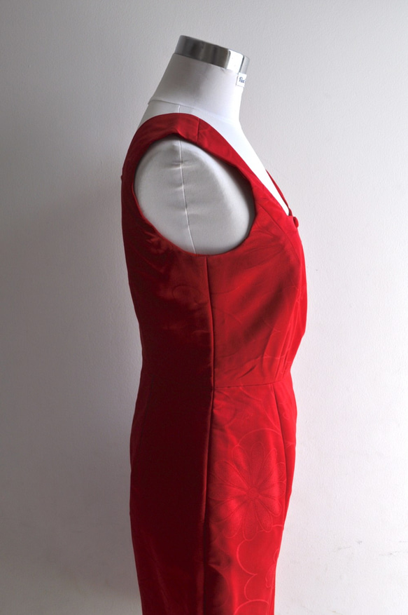 １点もの　赤い着物羽織リメイク　アイラインワンピース　 8枚目の画像