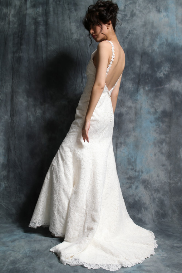 1点もの | コットンレース　フラワーモチーフ　マーメイド　ウェディングドレス　サンプルセール 4枚目の画像