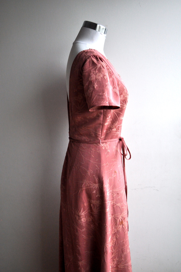 1点もの|着物リメイク　メタリック刺繍のピンクVネックロング丈着物ドレス　 7枚目の画像