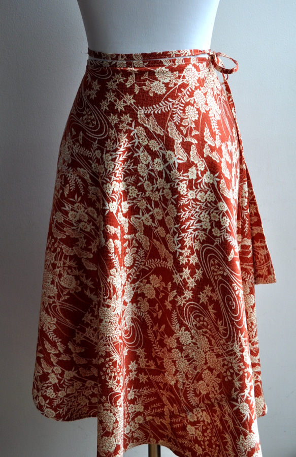 着物リメイク 赤土色総柄着物で作ったラップスカート 9枚目の画像