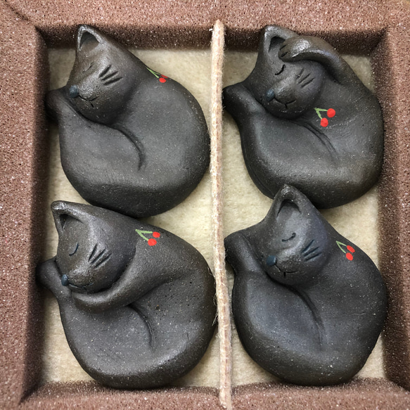 猫箸置き　黒猫　4個セット 1枚目の画像