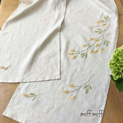 ミモザ刺繍の国産リネンのれん 母の日のプレゼントに♪ タペストリー