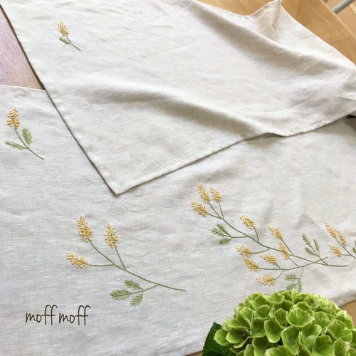 ミモザ刺繍の国産リネンのれん 母の日のプレゼントに♪ タペストリー