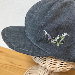 【キッズ】３wayリボン　ことりとすずらんイニシャル刺繍キャスケット 2枚目の画像