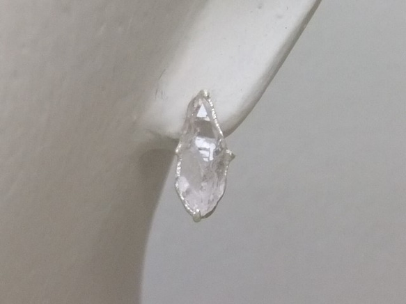 ピンククォーツ原石＊925pierce 3枚目の画像