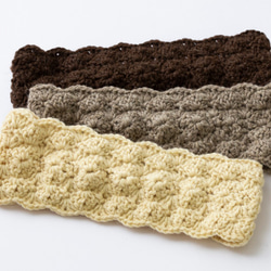 ナチュラルカラーのウールで暖か編みヘアバンド。長さ調整可能なカチュームタイプ。 1枚目の画像