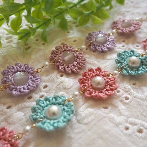 バンビのブレスレット (全2色) かぎ針刺繍 ブレスレット zagara