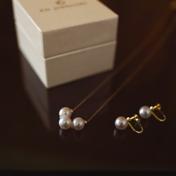 [Sot to] K18YG 7mm Akoya 珍珠單隻耳環 &amp; 3 條珍珠項鍊套裝 第1張的照片