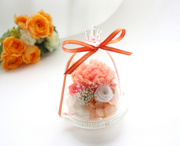 王冠 桃色カーネーション クラウン プリザーブドフラワー ガラスドーム 結婚式 花 プリザ ばら 母の日 2枚目の画像