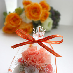 王冠 桃色カーネーション クラウン プリザーブドフラワー ガラスドーム 結婚式 花 プリザ ばら 母の日 3枚目の画像
