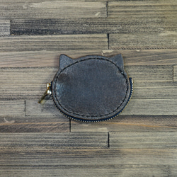 目瞑りネコのコインケース（ブラック×ブラウン） 2枚目の画像