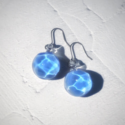 Creema限定！Sea glass ピアス／イヤリング＊ライトブルー 2枚目の画像