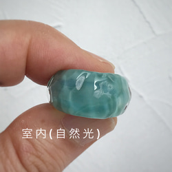 Sea glassイヤーカフ＊エメラルドグリーン 5枚目の画像