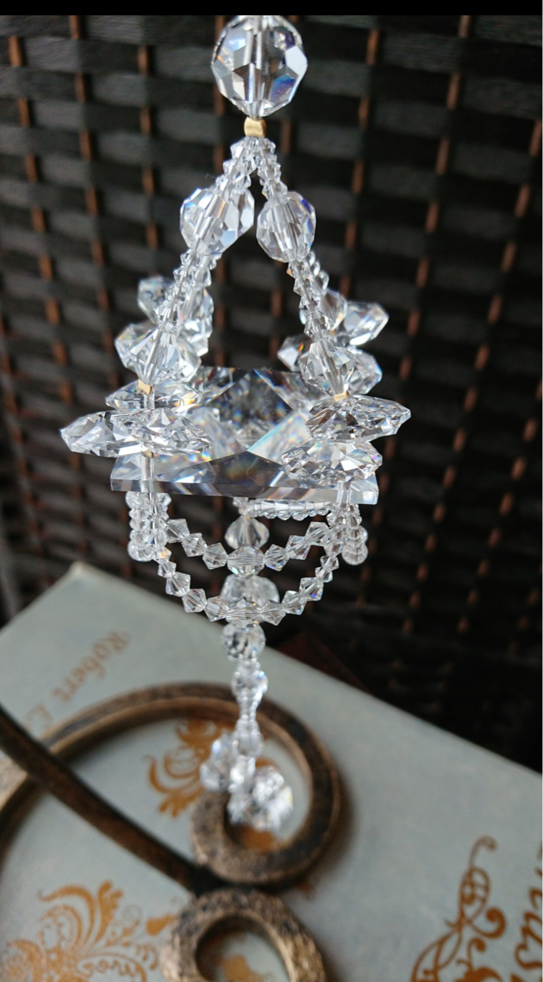 アイアンスタンド付オブジェ　シャンデリアモチーフ（サンキャッチャー）