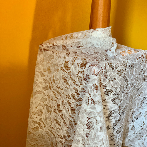 サエラヒスクローネ レインコート　白レース　新品 サエラヒスクローネ レインコート 白レース 新品 サエラヒス