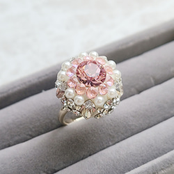 週末セール】スワロフスキー 華やかリング キラキラ 桜ピンク