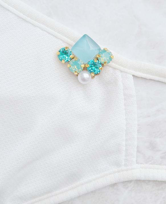 Resale x 2 [金屬零件的選擇] Blue tile Swarovski 珍珠面具夾 Earrings Earrings 第4張的照片