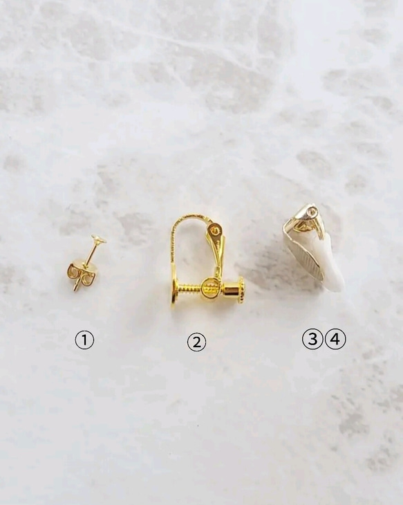 Resale x 2 [金屬零件的選擇] Blue tile Swarovski 珍珠面具夾 Earrings Earrings 第7張的照片