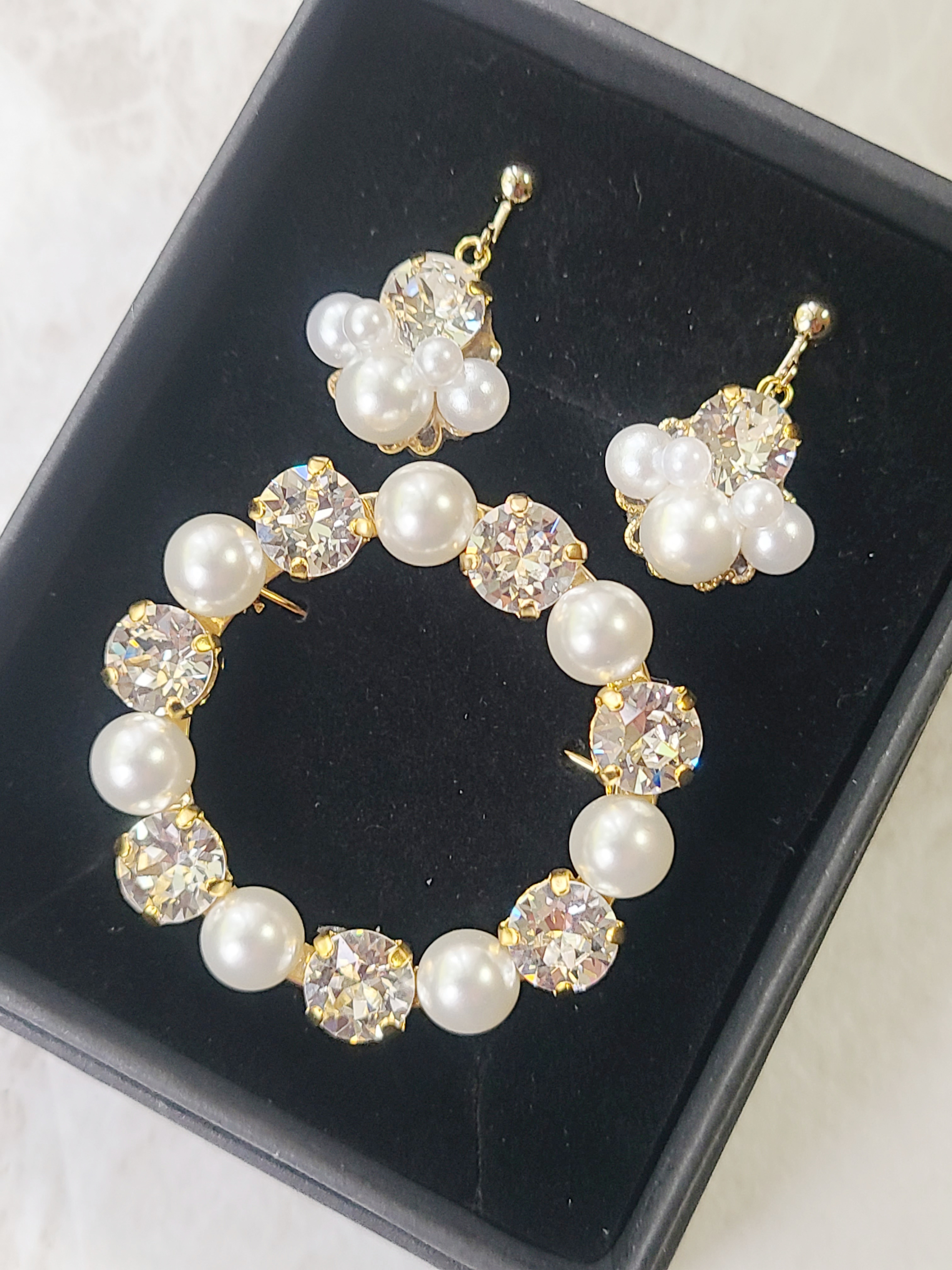 ★送料無料/ギフトボックス付 プレゼント 大きめ ブローチ ピアス イヤリング フォーマル 卒業式 入学式