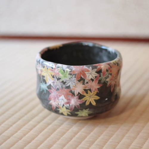 彩紅葉 抹茶碗 楽焼 手描き 茶碗・めし碗 楽入 通販 12022191｜Creema