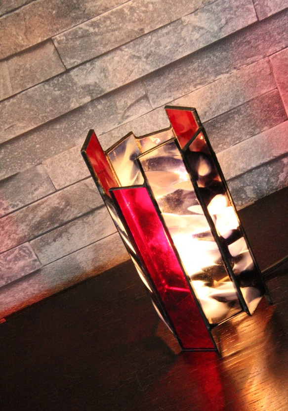 ステンドグラスの筒ランプ 6枚目の画像