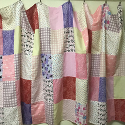 ダブルガーゼ#カラフルなパッチワークカーテン#タペストリー#ピンク系#ソファーカバー 2枚目の画像